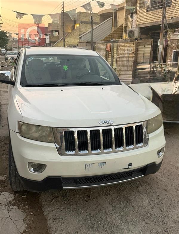 جيب جراند شيروكي 2011 للبيع في العراق -  بغداد